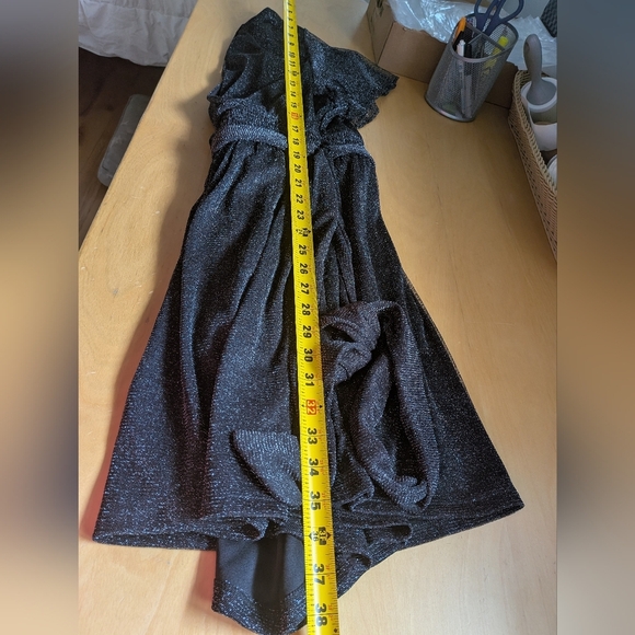 TORRID Glitter Lurex Flutter Sleeve Surplice Romper Size 2 = 2X Black - Picture 13 of 13